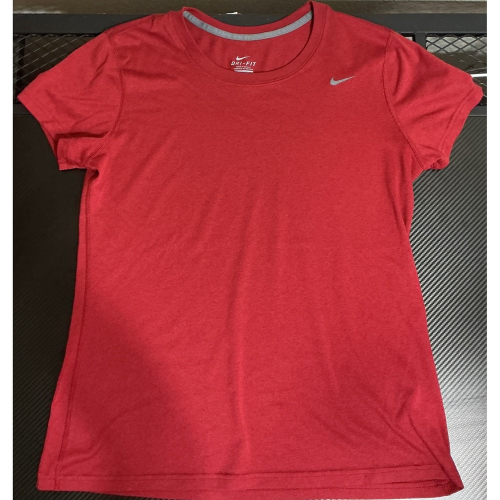 Nike Dri-FIT Women's Medium Red Short Sleeve Athletic Running Workout T-Shirt